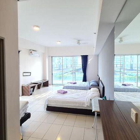 Aeropod Kk Corner Unit Near City And Airport 4 Pax Free Parking Kota Kinabalu Exterior photo