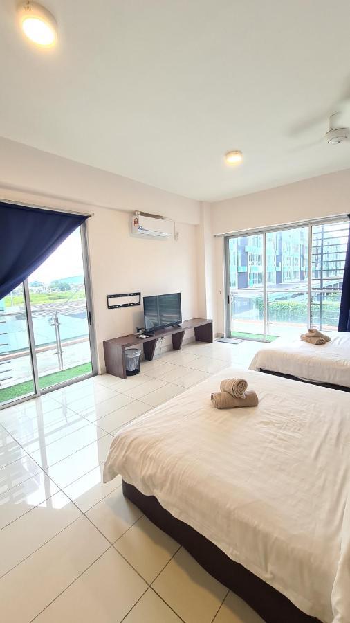 Aeropod Kk Corner Unit Near City And Airport 4 Pax Free Parking Kota Kinabalu Exterior photo